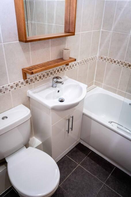 Appartamento Charming 1-Bed Southside Flat In Great Location Glasgow Esterno foto